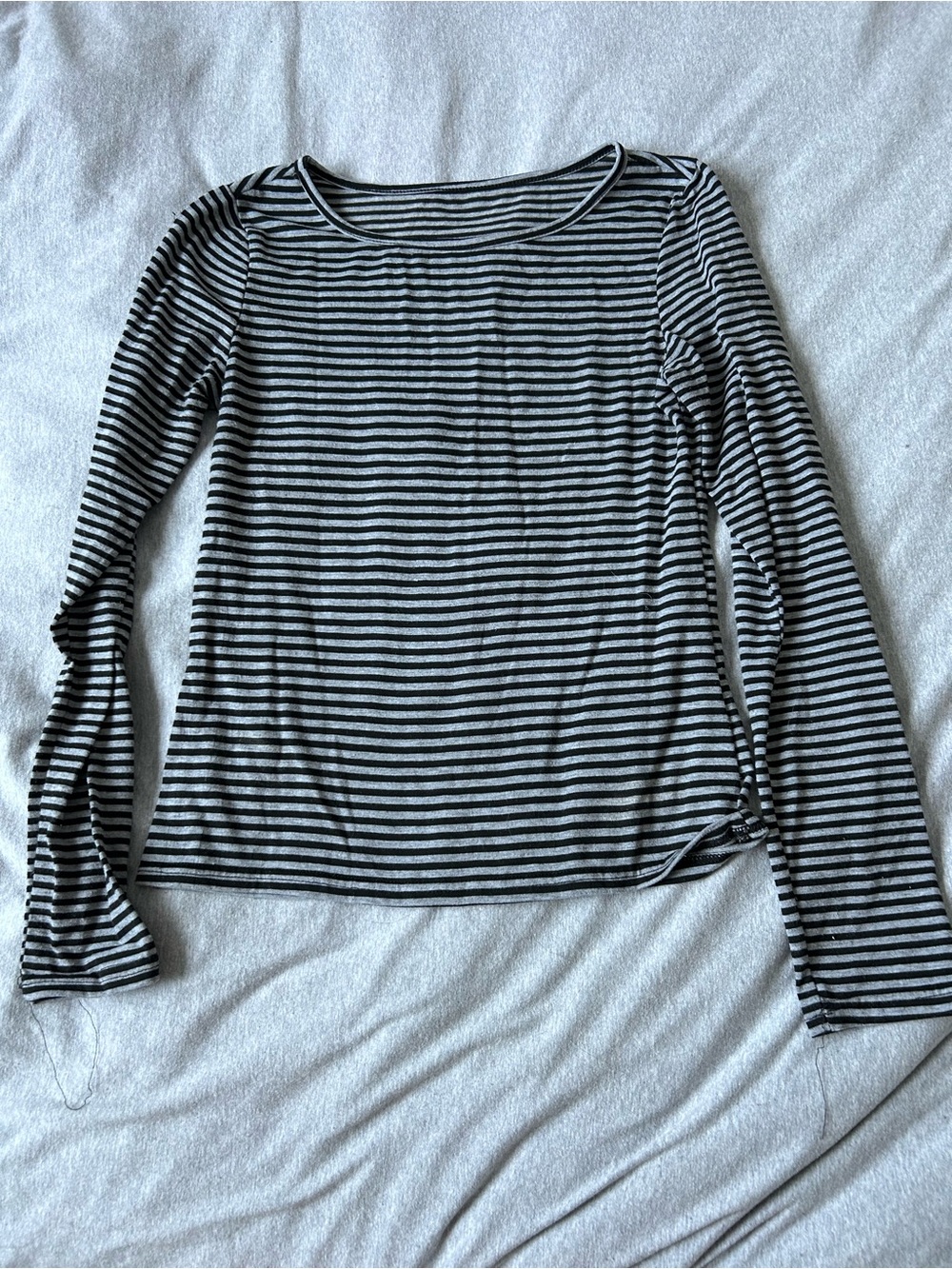 Striped Long-Sleeve Boatneck Top - Black & White